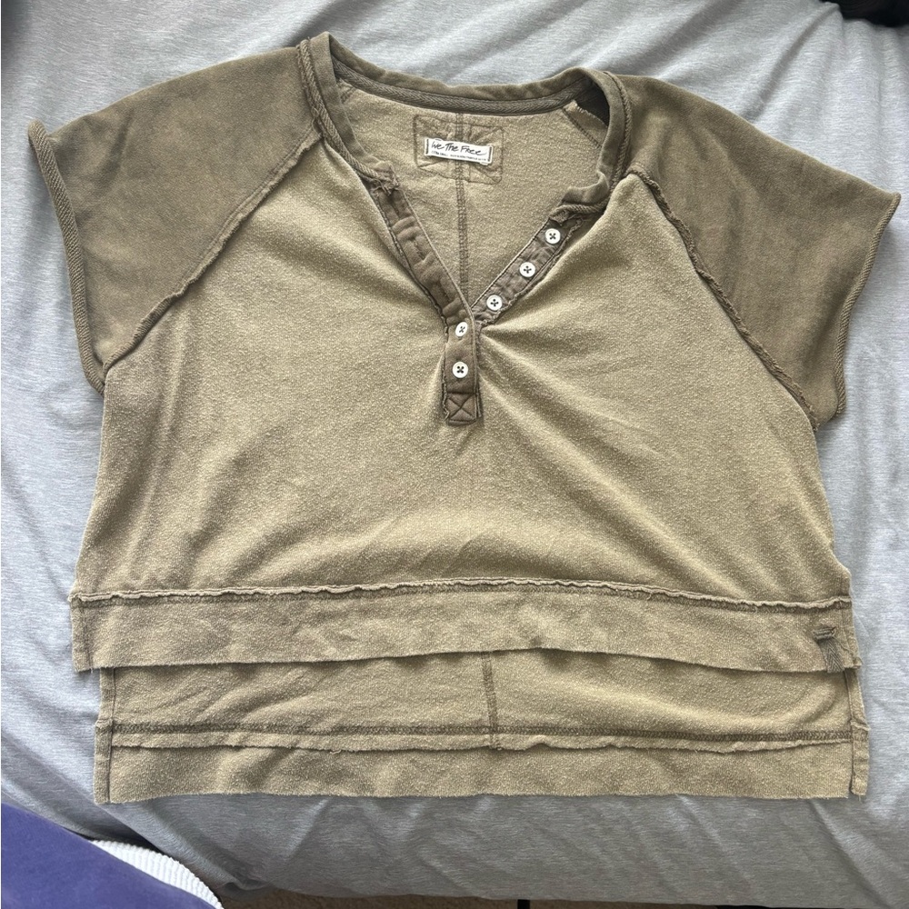 We the Free cropped T